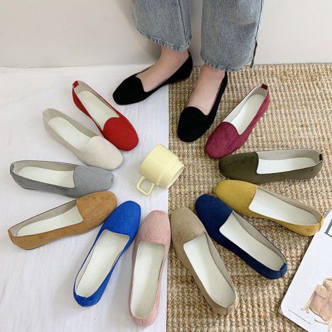 spring and Autumn New Women's shoes with tendon soles, versatile square head fashion small single shoes, nurse shallow mouth shoes, large single shoes 43 