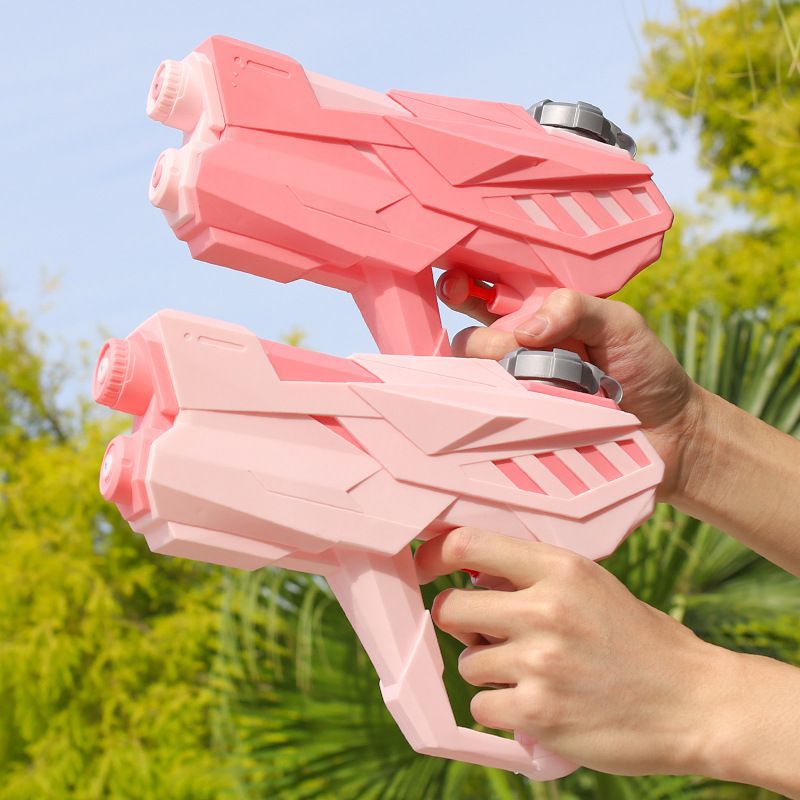 Children's water gun... Children's water gun...