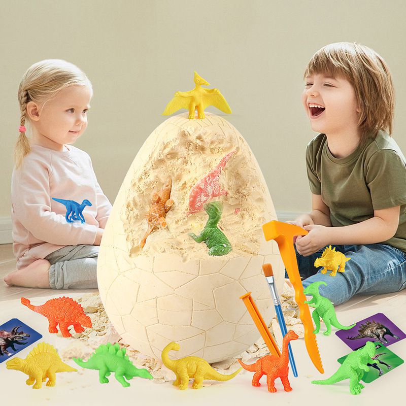 Giant dinosaur egg a... Giant dinosaur egg a...